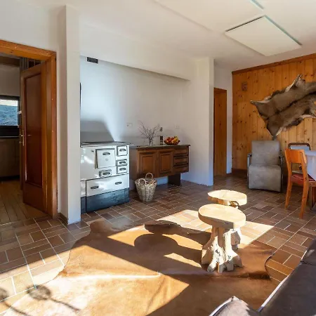 Traditional Chalet In Carinthia With Mountain Views مالنتز